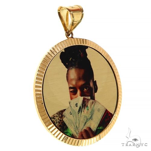 14K Gold Photo Pedant 35mm, photo 2 of 7