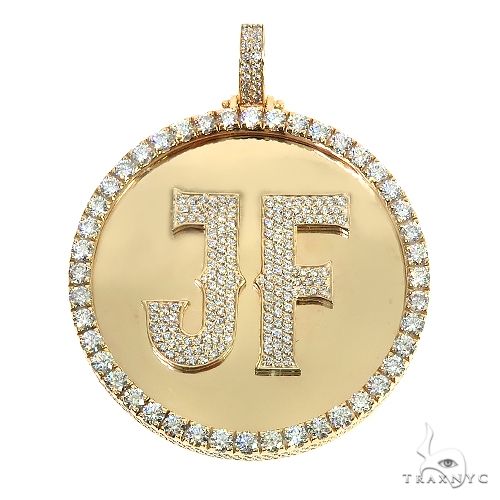 Round diamond initial pendant in 14k gold – front-facing view showing letter silhouette and diamond setting
