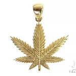 14K Gold Weed Pendant 66342 - Image 1