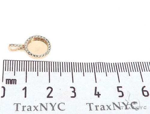 14K Yellow Gold Customizable Photo Pendant 0.50 Inch, photo 6 of 6