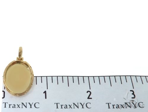 18K Yellow Gold Oval Special Edition Photo Pendant Engraved Frame 65313 - Image 6