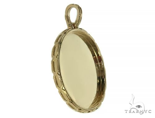 14K Yellow Gold Special Edition Round Photo Pendant Edged Frame 66163 - Image 2