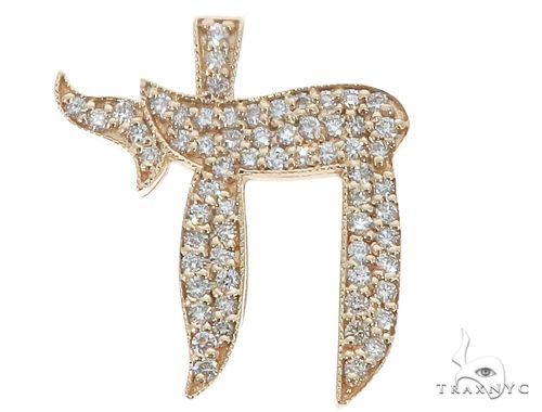 14k yellow gold diamond pendant with pave-set diamond face, front view