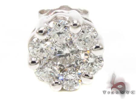 14K white gold single diamond stud earring with six-prong cluster setting