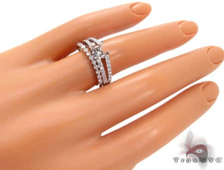 Lovely Semi Mount Engagement Set 16874 - Image 8