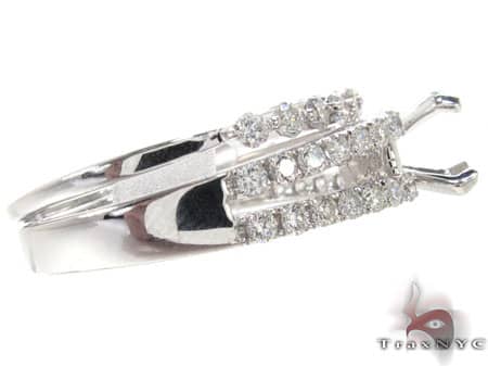 Lovely Semi Mount Engagement Set 16874 - Image 4