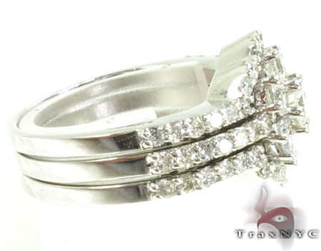 Flower Diamond Ring Set 17033 - Image 7