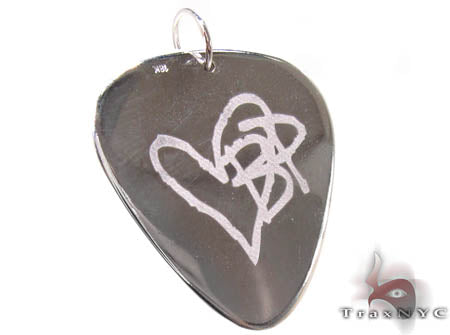 18K Gold Custom Guitar Pick 32902 - Image 2