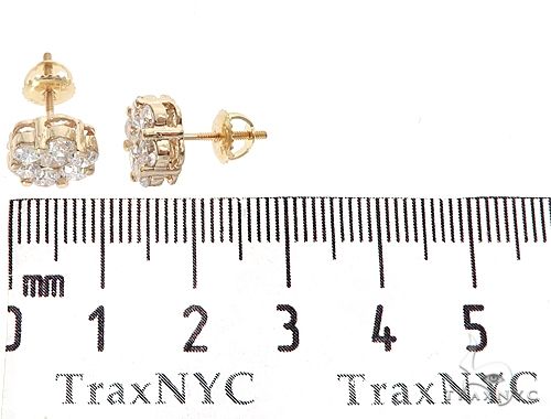 18K Yellow Gold VS Floweret Studs 65015 - Image 6