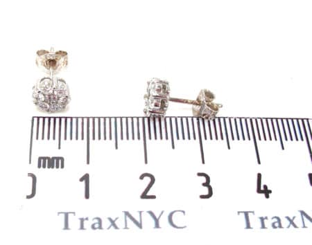 VS2 Round Cut Stud Earring 19030 - Image 5