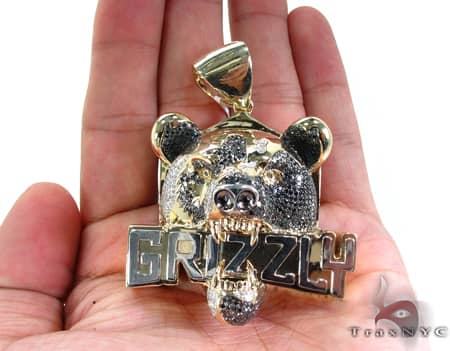 Grizzly Pendant 19138 - Image 7
