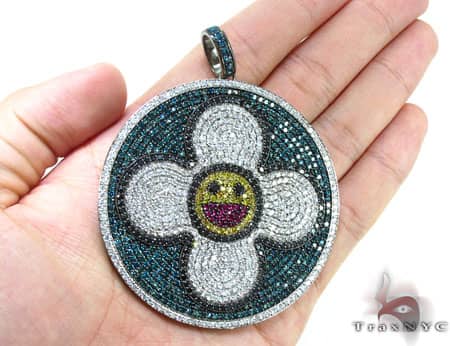 Custom Jewelry - LV Pendant 19140 - Image 9