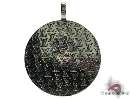 Custom Jewelry - LV Pendant 19140 - Image 6
