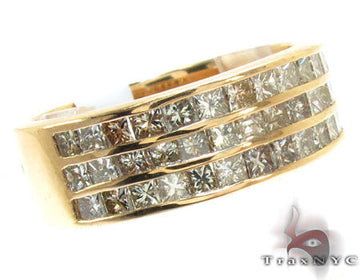 14K yellow gold ring with three channel-set rows of princess-cut diamonds