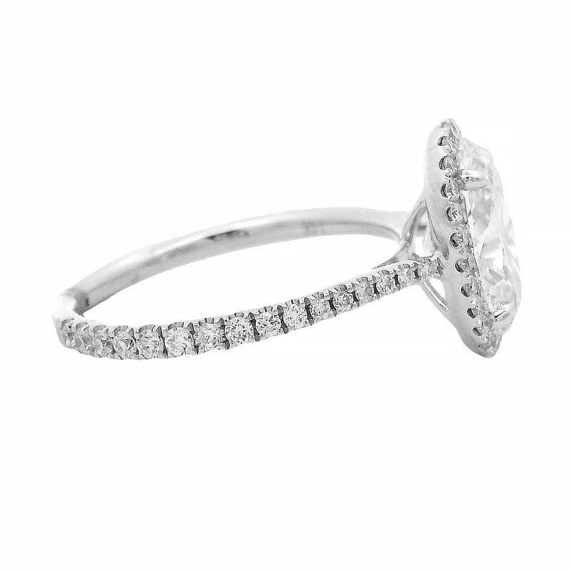 Oval Halo Diamond Engagement Ring in 14K gold, view 3