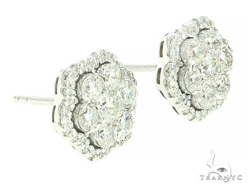 Diamond Flower Stud Earrings 65872 - Image 4 [FILE:65872_image_04_1eaa60e1.jpg]