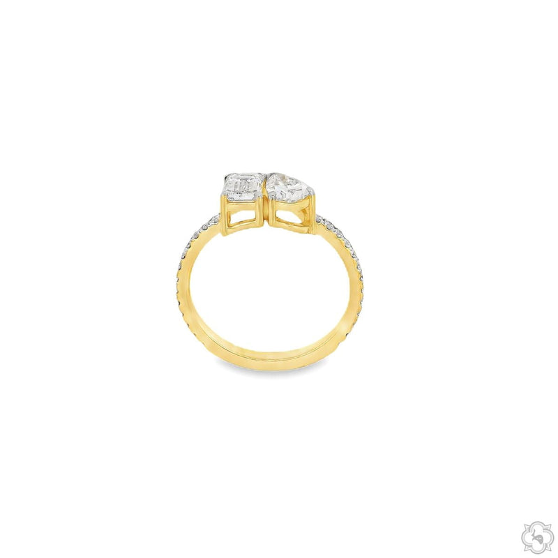 The Toi et Moi Emerald and Pear Lab-Grown Diamond Engagement Ring in 14K Gold, photo 6 of 8