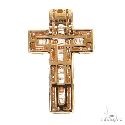 Baguette Diamond Cross Pendant 68618 | TraxNYC