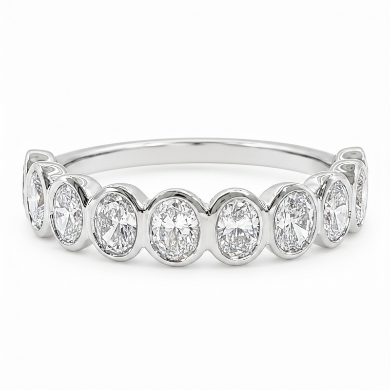 Bezel Luxe Oval Diamond Band 71604