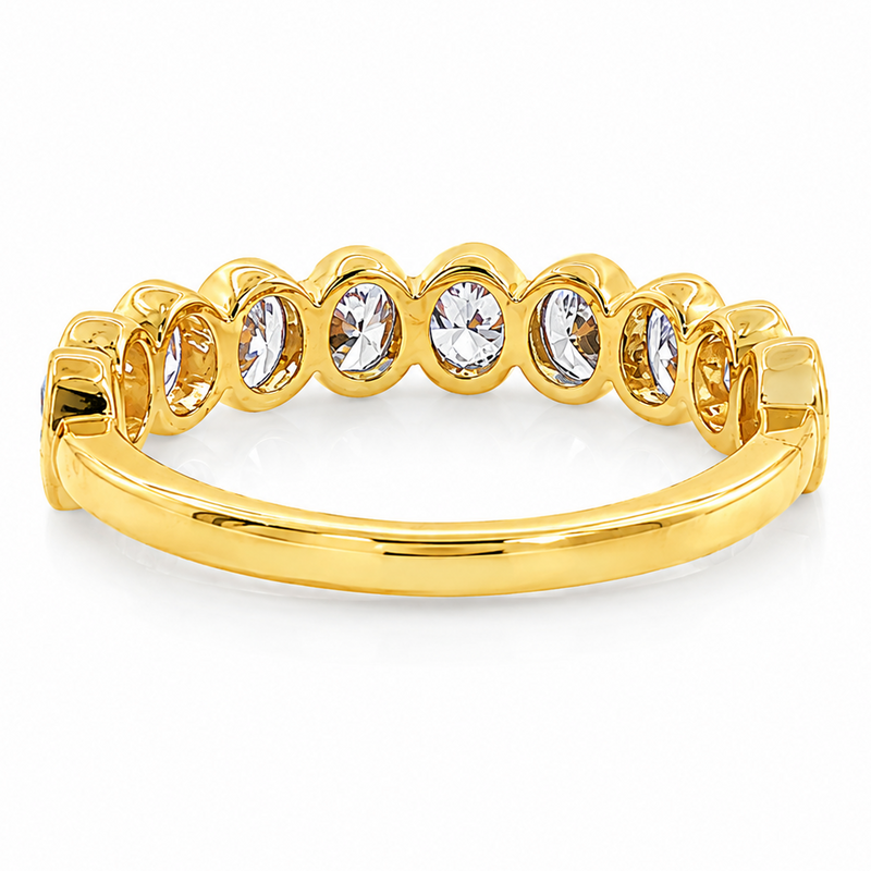 Bezel Luxe Oval Diamond Band 71604