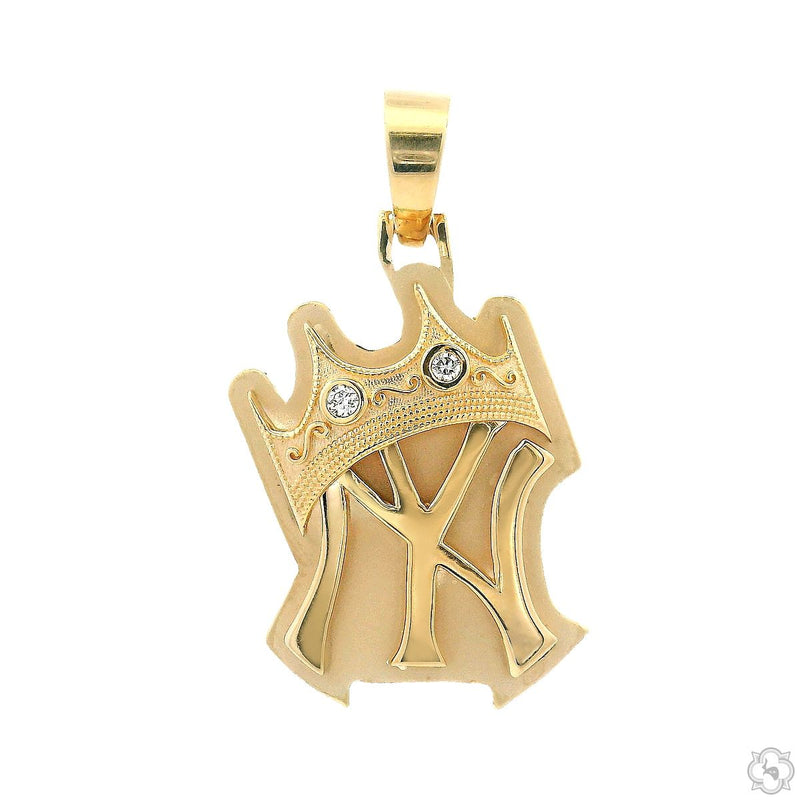 Yellow gold New York crown pendant with embedded clear stones, polished finish