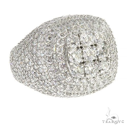 Men's custom diamond ring in white gold with pavé and cluster diamond setting