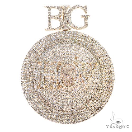 Custom spinning round diamond pendant in 14k yellow gold — rotating center detail, front view