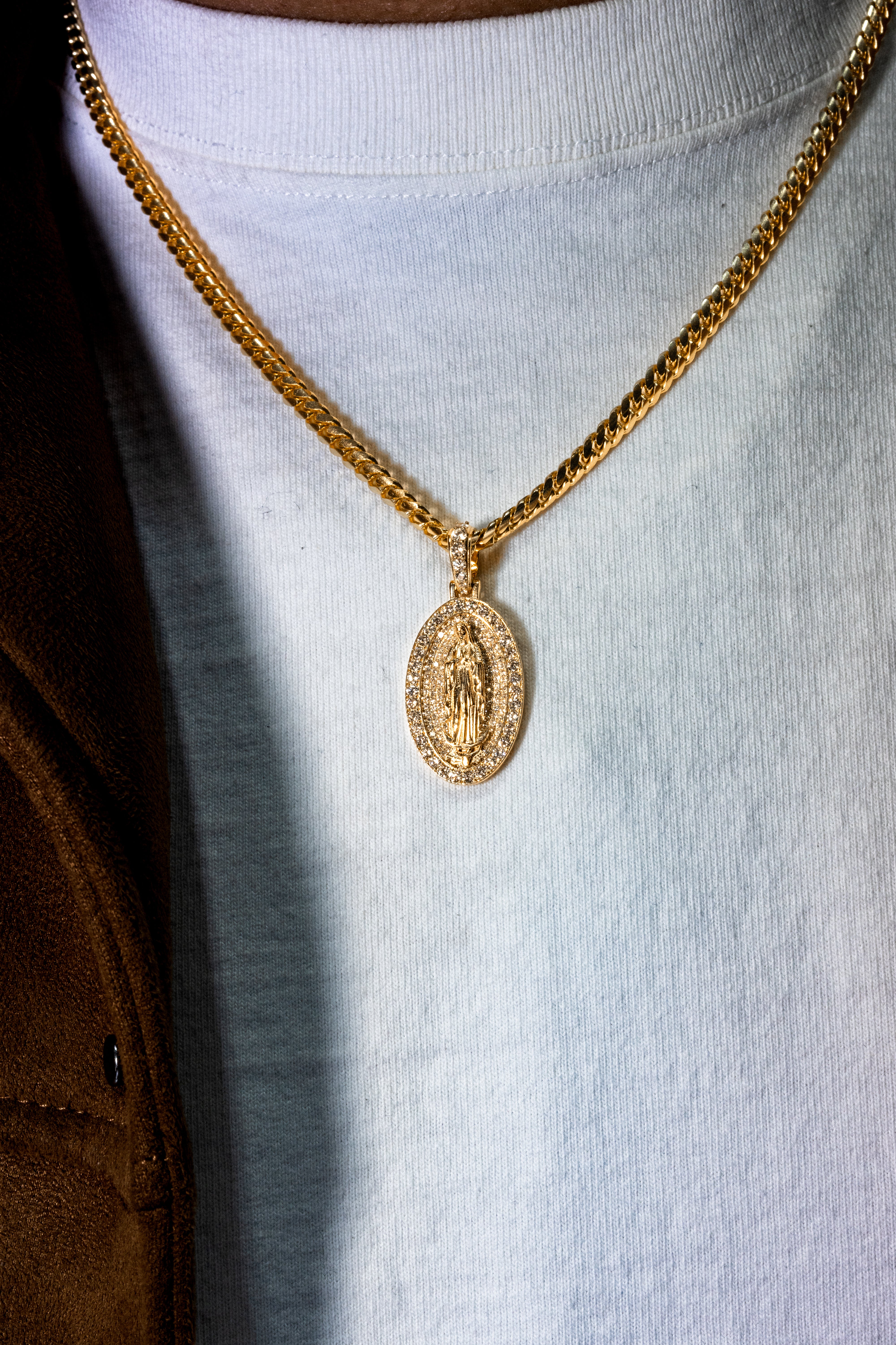 10K Gold Virgin Mary Pendant 71006 | TraxNYC