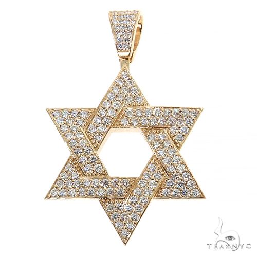 Diamond Star of David pendant in gold – six-pointed star with diamond-set edges, front view