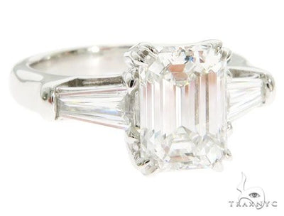 18K Gold Emerald Cut Engagement Ring