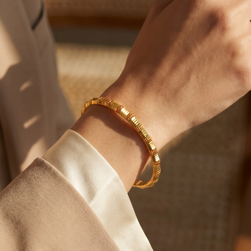 21K Golden Legacy Bangle 71470