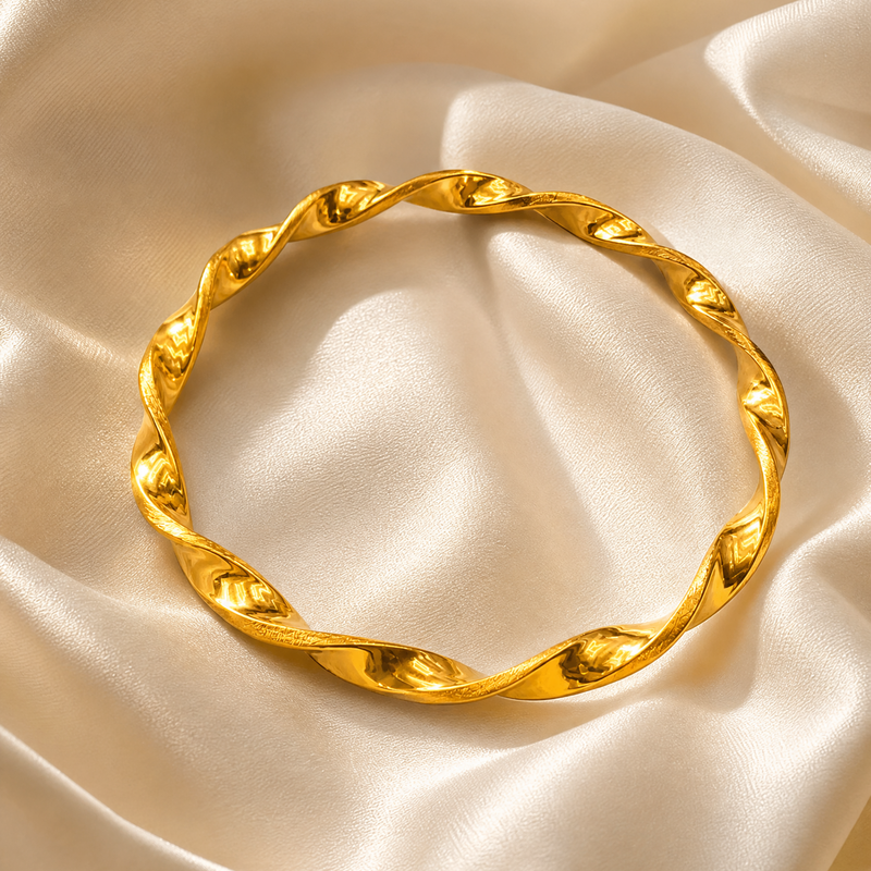 21K Gold Twisted Bangle 71464