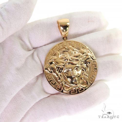 14K Gold Gorgon Medusa Pendant, photo 7 of 7