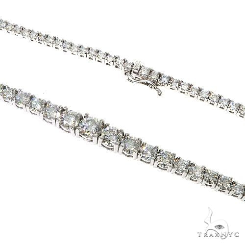 14K Gold Graduated Lab-Grown Diamond Tennis Necklace, photo 3 of 7