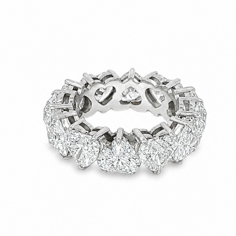 Heart Eternity Diamond Ring in 14K gold, view 4