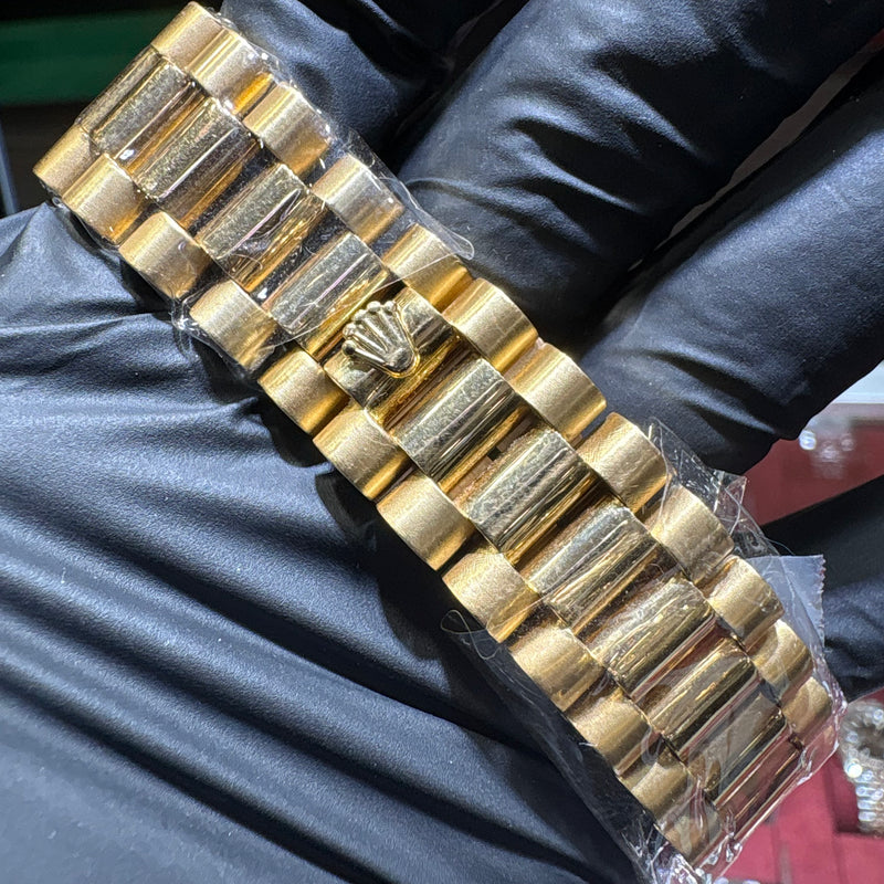 Rolex Day-Date 36mm | Presidential | Champagne Stick Dial