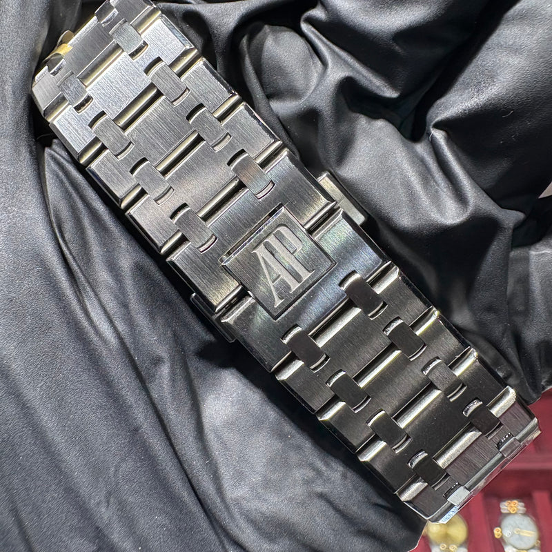 Audemars Piguet Royal Oak 42mm | Stainless Steel | "Black Stick" | 15400ST