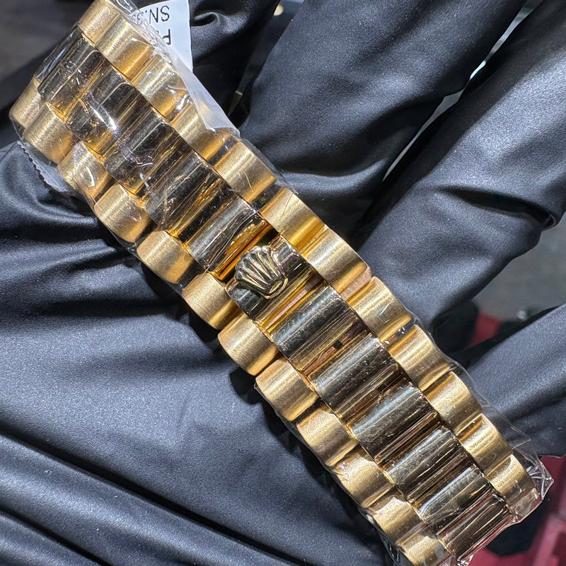 Rolex Day-Date 36mm | 18K Yellow Gold | Champagne Diamond Dial