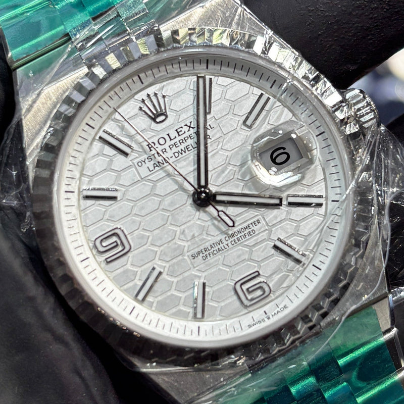 2026 Rolex Land-Dweller 40mm | Oystersteel / 18K White Gold | White Honeycomb Dial | 127334