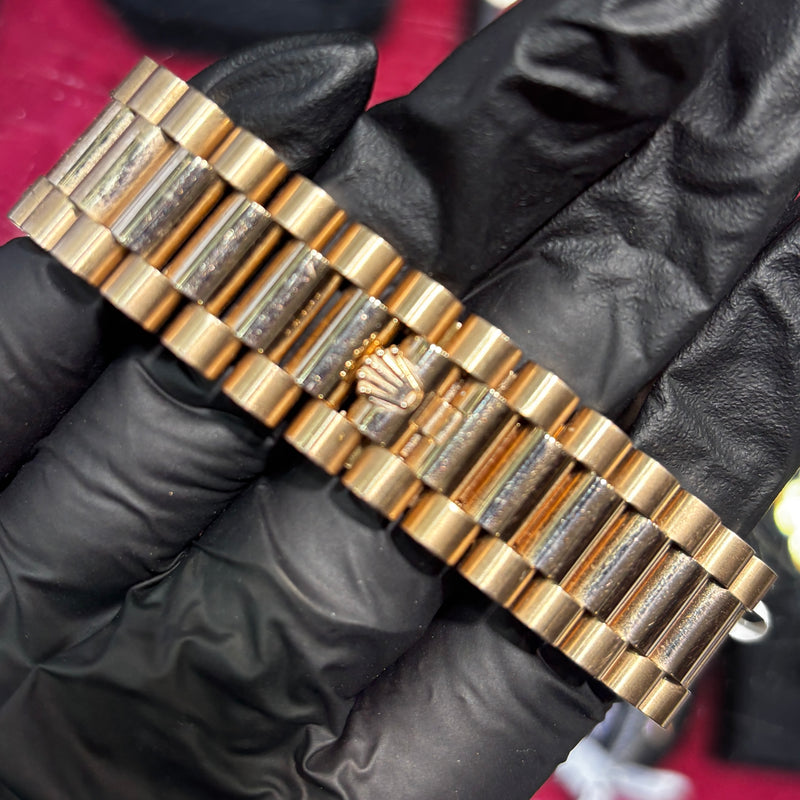 Rolex Day-Date 40mm | 18K Everose Gold | Olive Green Roman Dial | 228235