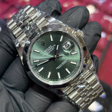 2026 Rolex Datejust 41mm in Oystersteel with a mint green stick dial and fluted bezel