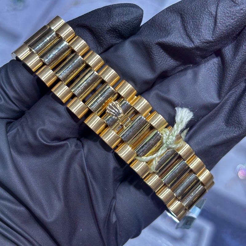 2010 Rolex Day-Date II 41mm | 18K Yellow Gold | Champagne Roman Dial