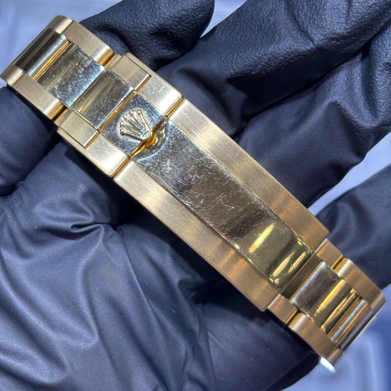 Rolex Submariner Date 40mm | 18K Yellow Gold | Blue Dial, photo 2 of 2