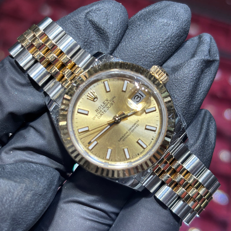 2026 Rolex Lady-Datejust 28mm | Two Tone Yellow Gold | Champagne Stick Dial, photo 1 of 2