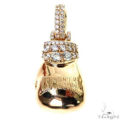 Medium Everlast Boxing Glove 67647 - Image 1