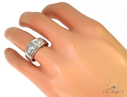 Mens Luxuriousness Five White Gold Wedding Ring 8582 - Image 7