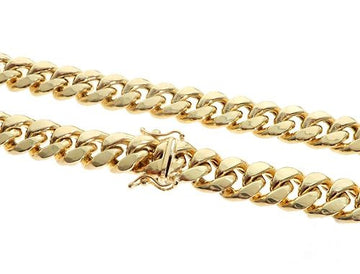 14k yellow gold hollow Miami Cuban link chain, 6mm width, flat interlocking links close-up