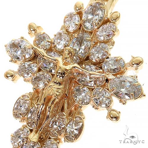 Mini Sovereign's Halo Diamond Cross pendant 69550 | TraxNYC