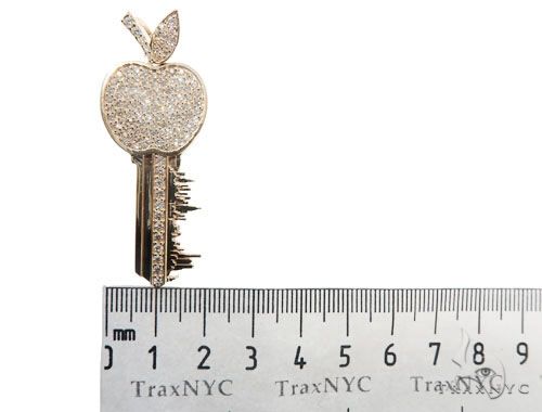 New York Skyline Key Diamond Pendant 64381 - Image 7