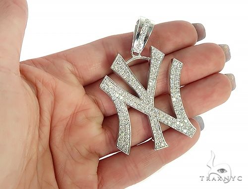 Buy New York Yankee Diamond Pendant 65859 – TraxNYC